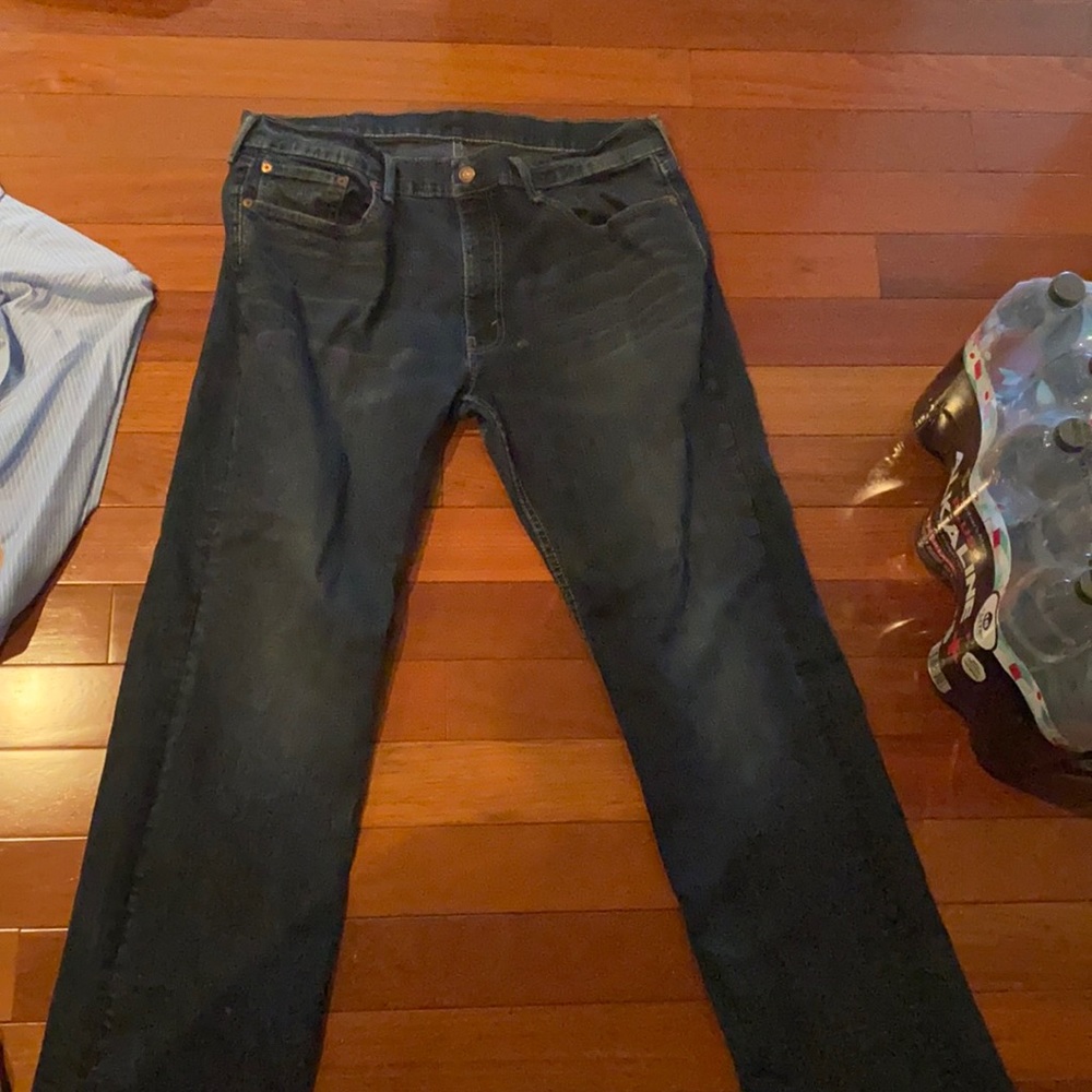 Levi jeans size 36